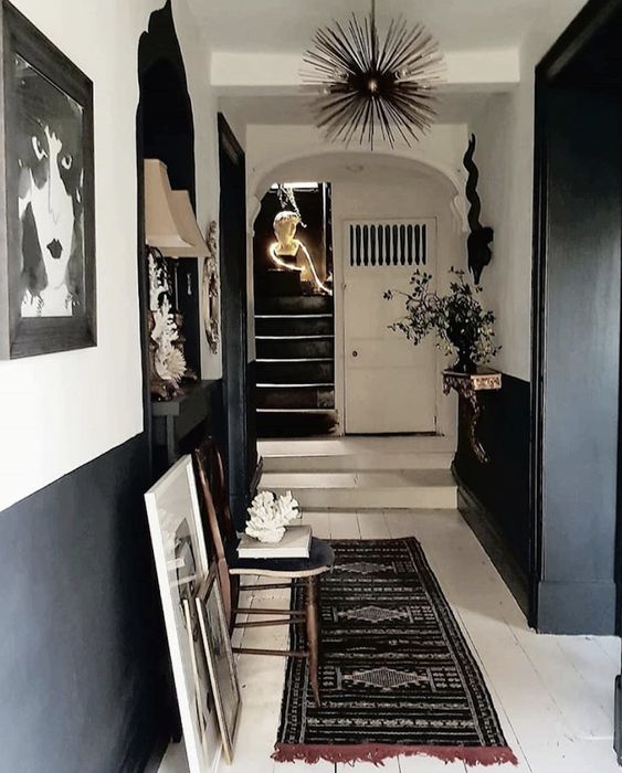 blacknwhite-hall.jpg
