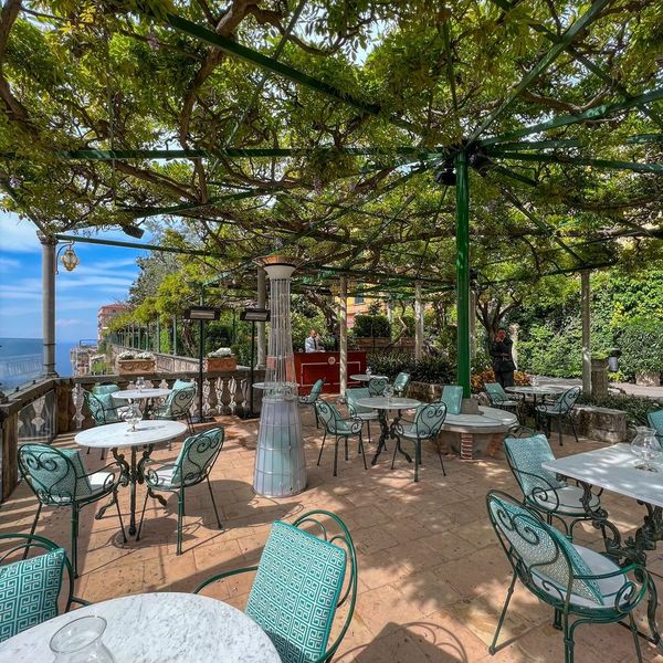 La Pergola Bar à Champagne all'Excelsior di Sorrento La Pergola Bar à Champagne all'Excelsior di Sorrento