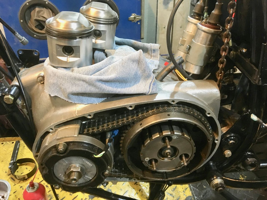 A65 '68 motor back in Clubman