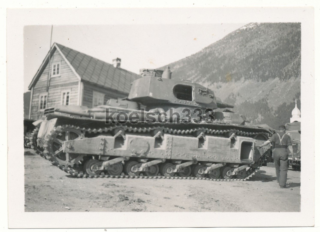Foto Neubaufahrzeug Panzer PzKpfw Nb.Fz. Großtraktor bei Otta in