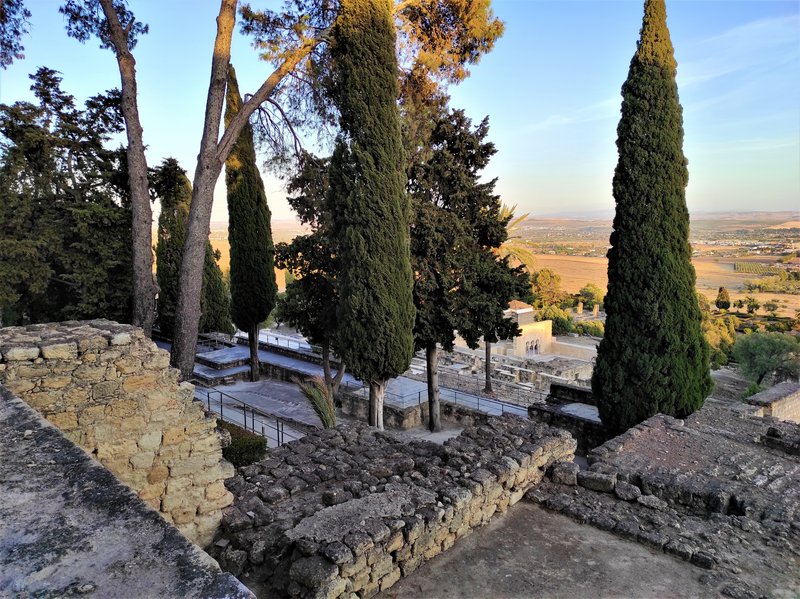 YACIMIENTO ARQUEOLOGICO MEDINA AZAHARA-10-9-2021 - Córdoba y sus pueblos-2017/2020 (6)