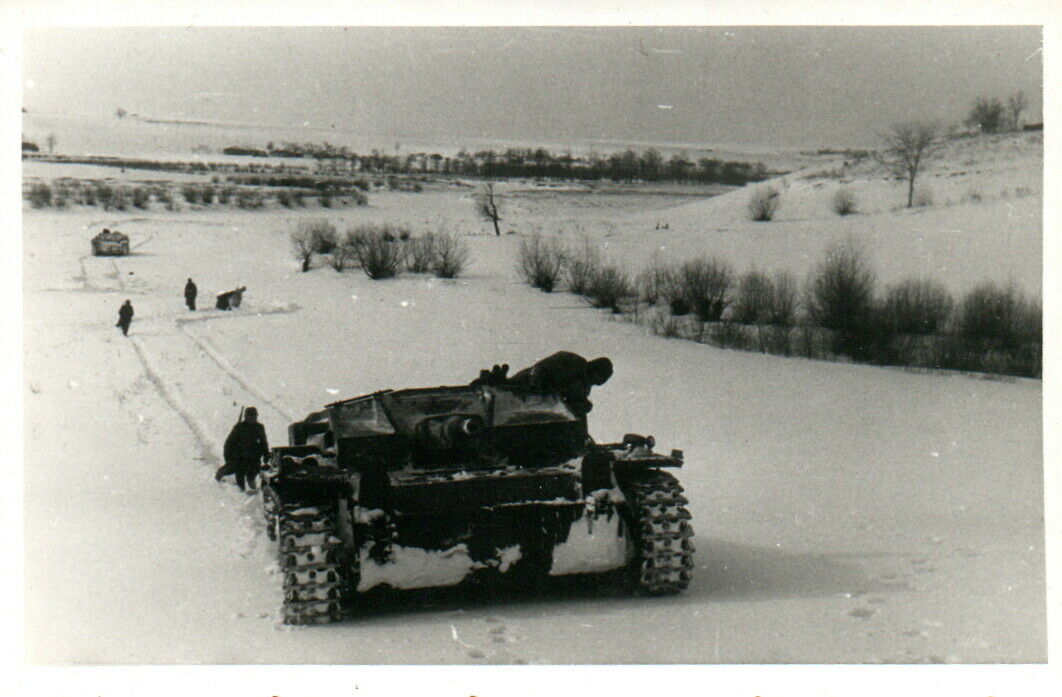 Foto, Sturmgeschütz III (Sd.Kfz. 142 auch StuG III) in Russland