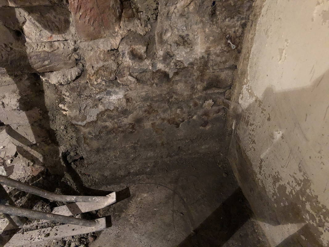 B5736994-7075-4309-BB16-05CD72D15B93