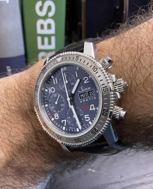 AE5EAFD9-6B3B-48A9-81A2-272532F4011C