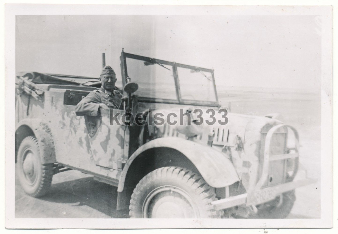 Foto Kompanie Chef Kübelwagen Kfz. 2 PKW Tarnung