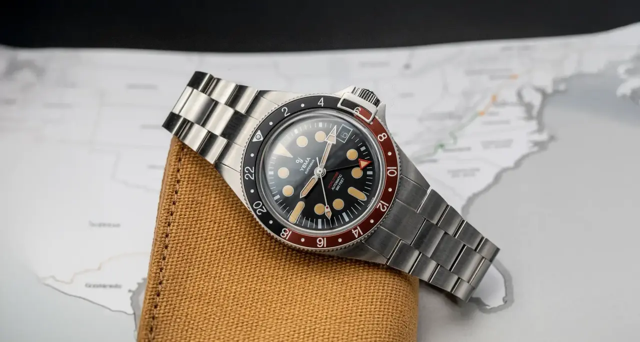 SUPERMAN_WT_GMT_LIFESTYLE_01_W2800