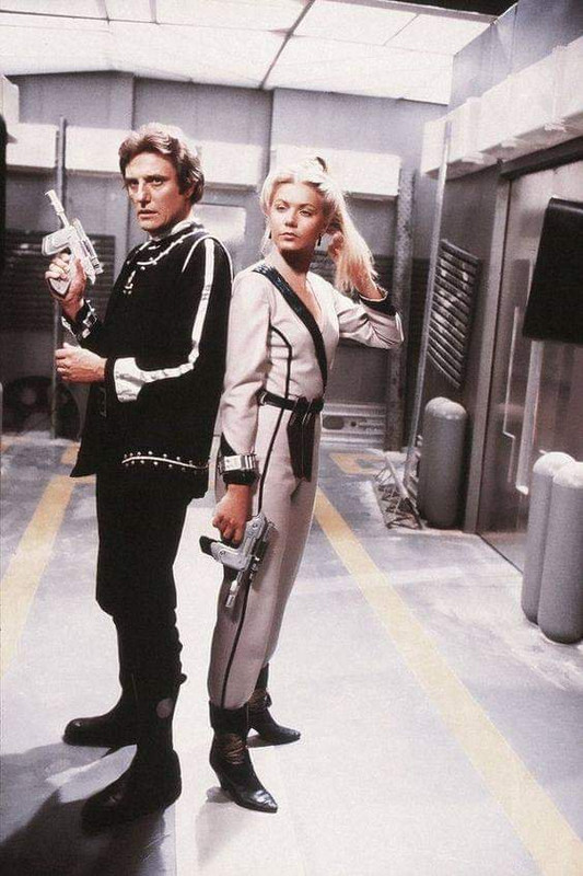 glynis_barber_c52