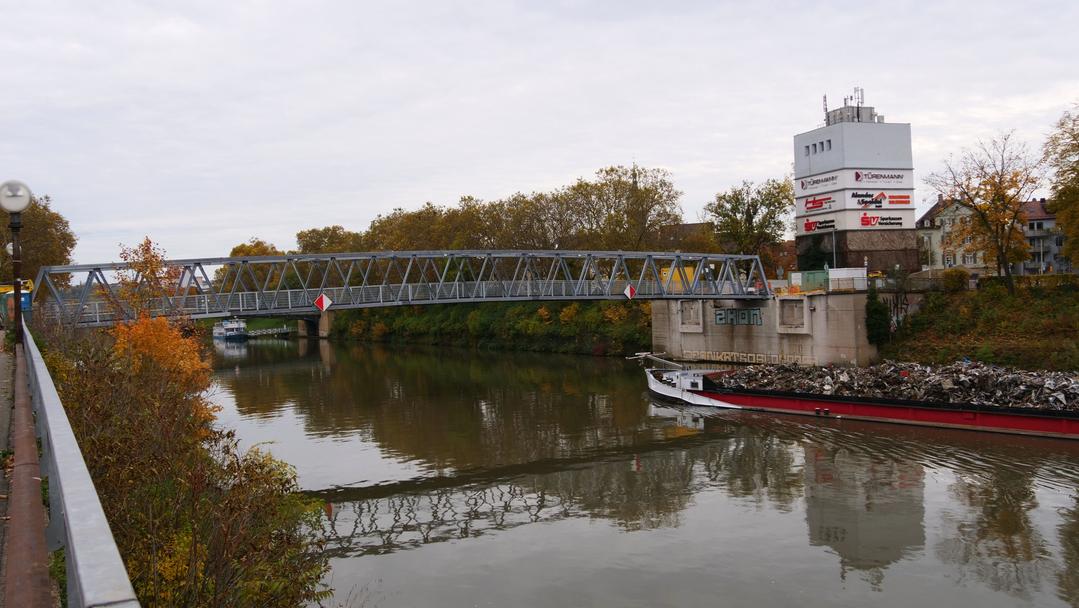 [Bild: 011125-114245-497b.jpg]