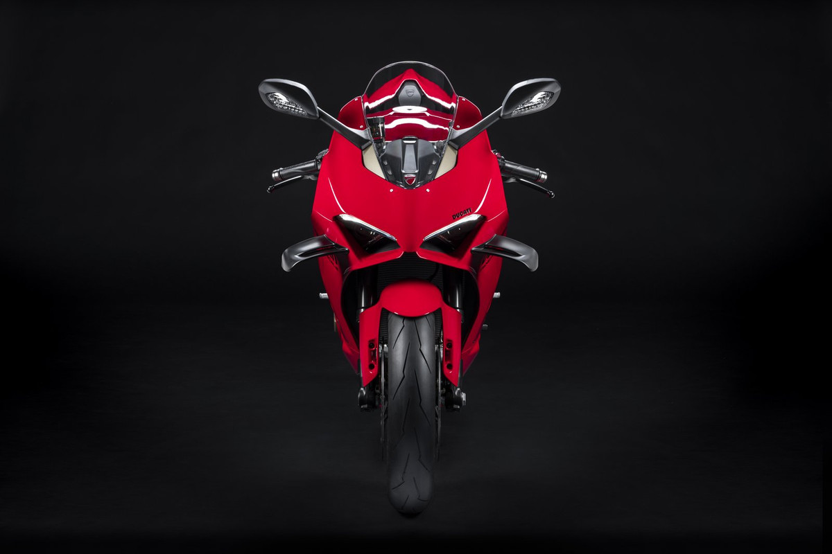 Супербайк Ducati Panigale V4 2022