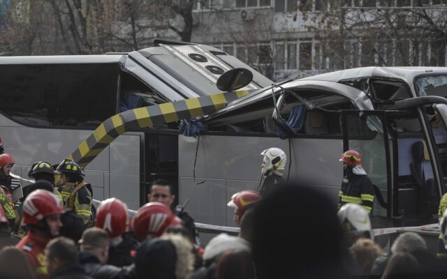 [Imagine: AUTOCAR-GRECIA-UNIRII-ACCIDENT-PASAJ-003...40x400.jpg]