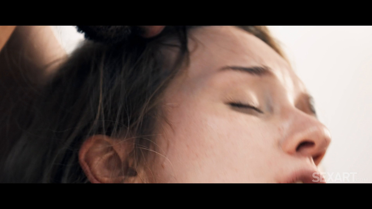 Alice Klay - Touching Refreshment - SEXART.mp4.0019