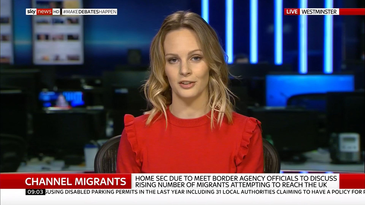 31 December - 09.00.00 - Sunrise. Sarah-Jane Mee with a mix of t
