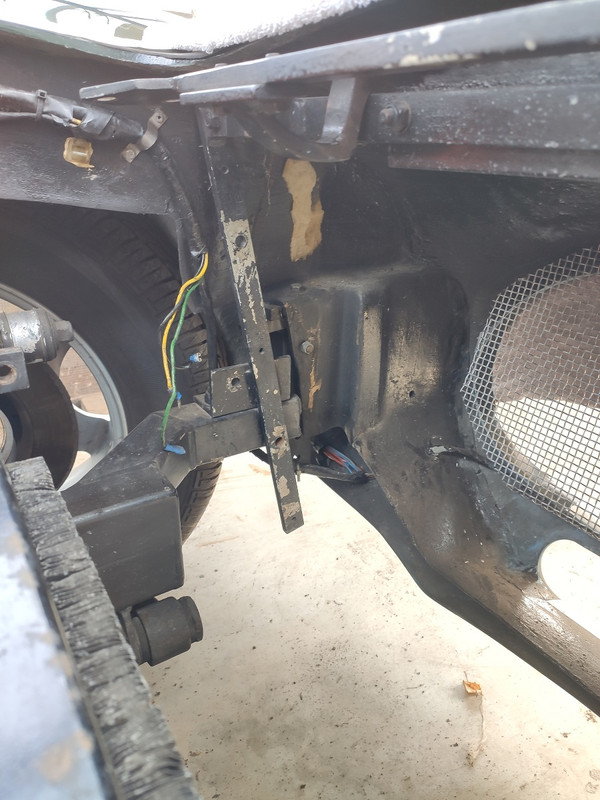 radiator support as-is (9)