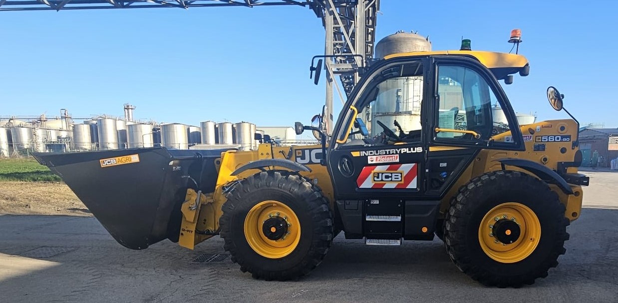 Movimentatore telescopico JCB