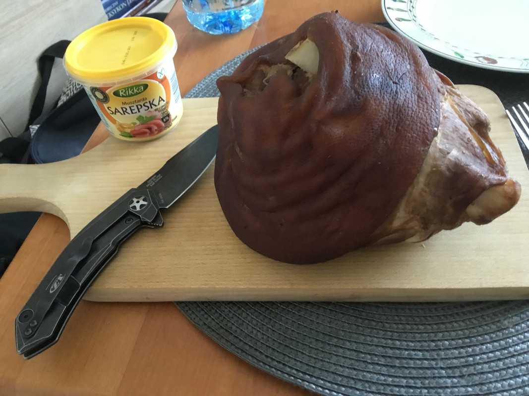 C3A7C3A8-03E6-421F-9C20-2F5650ADD22B