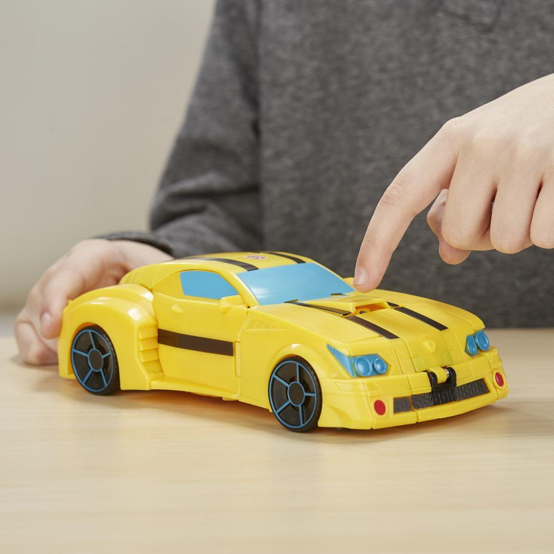 07-Cyberverse-Action-Attackers-1-Step-Bumblebee