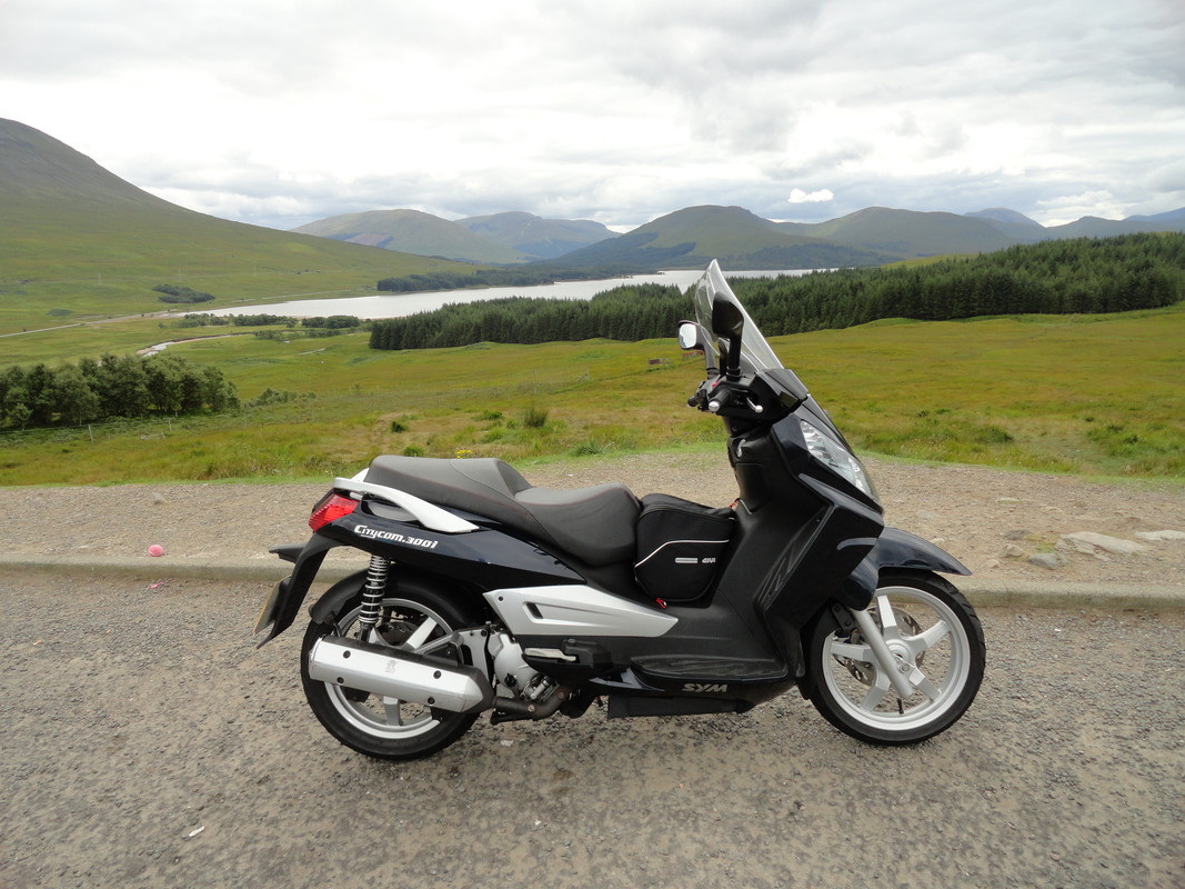 AC1ECAA8-EEF7-4D2E-816D-62FA3DC9A270