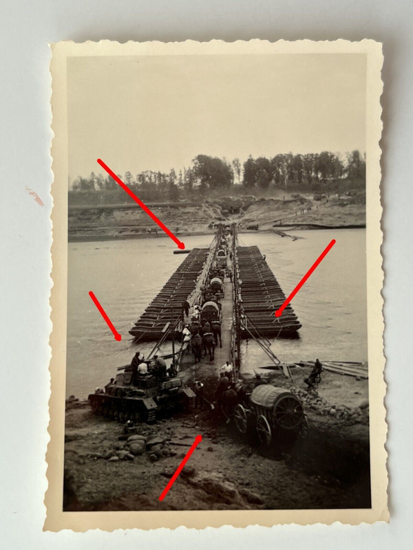 Foto Russland Belarus, Panzer über die Ula, Vormarsch der 5. Inf. Div