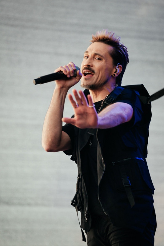 Концерт, посвящённый 75-летию города Лесной и комбината ЭХП (19 июня 2022) (17)