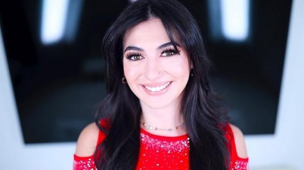 AmateurAllure – Megan Mistakes – Returns to AA to Give Head, Fuck and Swallow a Tasty Load