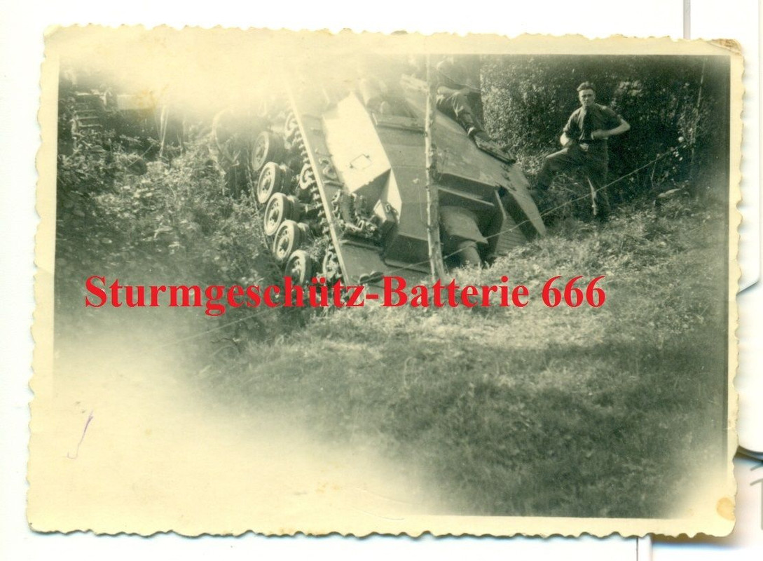 FOTO - STUG-BATTERIE 666 - STURMGESCHÜTZ - UnFAl
