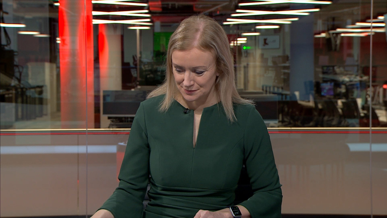 03.03 - 06.00.00 - Breakfast. The BBC's Breakfast programme features ....ts_snapshot_08.34.897