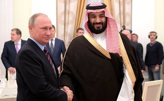 https://i.postimg.cc/Pr6Gyw5g/scale-1200.jpg