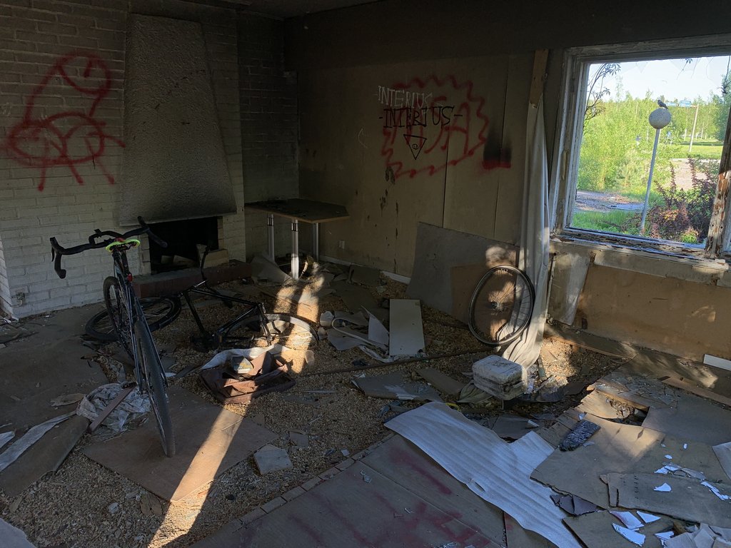 6893265B-7DAB-4E86-AE6B-1BB7BC7067F7