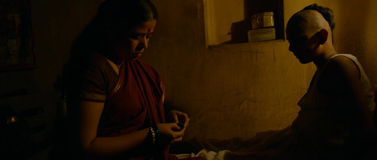 Tumbbad-2018-Hindi-Marathi-AMZN-WEBRip-720p-x264-AVC-AAC-6ch-ESub-mkv-0005