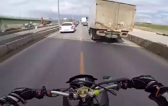 Los peligros de la confianza en la carretera