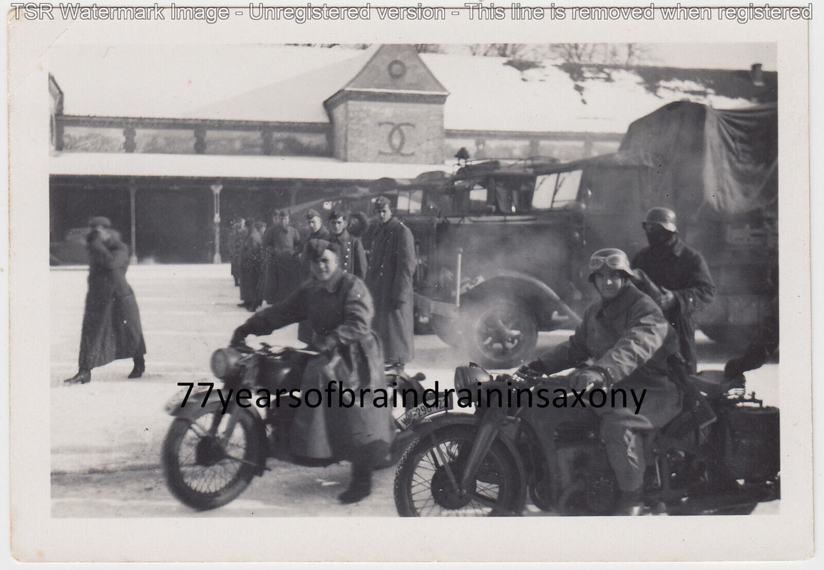 Foto Kradmelder Kradschütze Krad Motorrad Soldaten Stahlhelm Lkw Kaserne