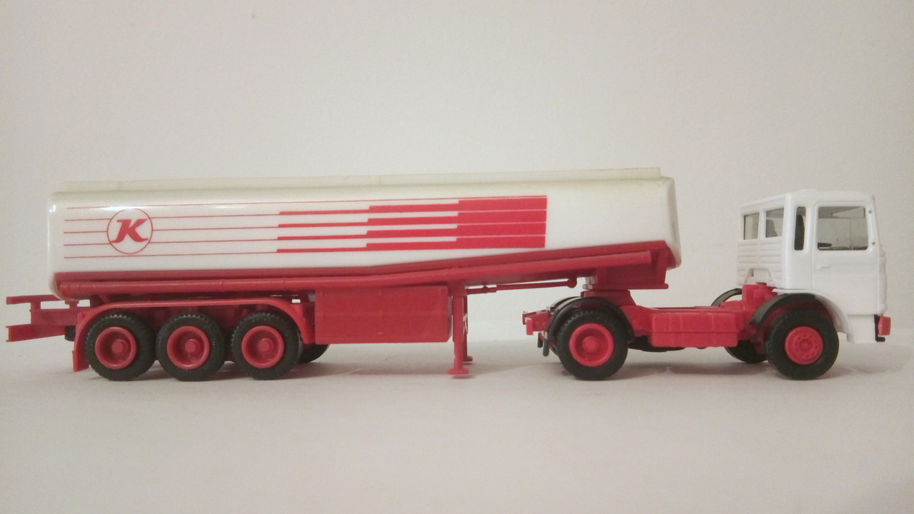 Mach (9202)