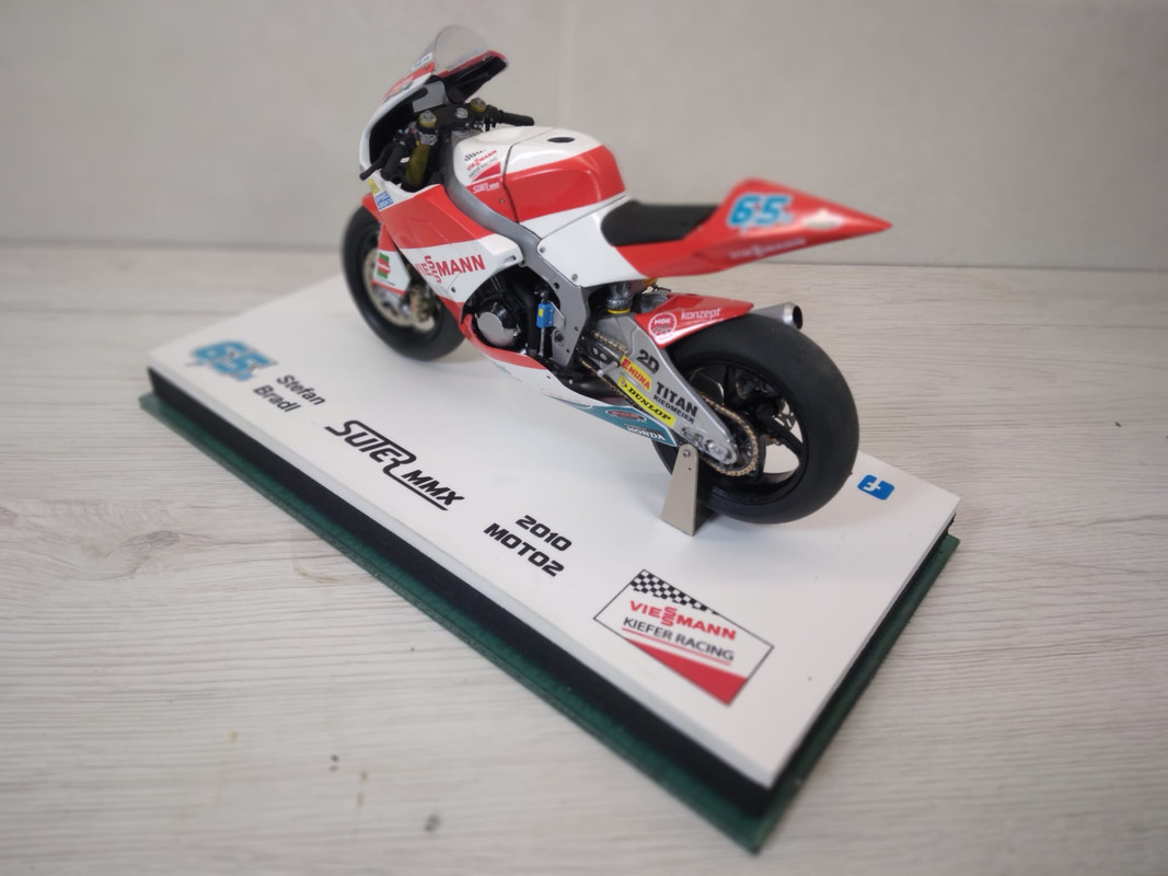 56A7B776-8208-4083-85BE-CBCB45F7C5FA