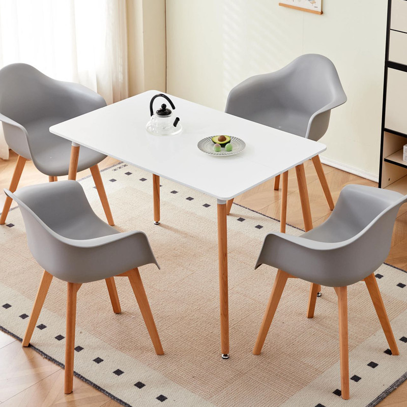Ensemble de quatre chaises Wokaka