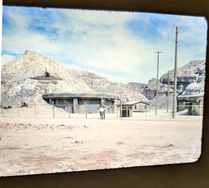 EC2B8FEF 1EEE 423F 9B23 3A25F1A322EA