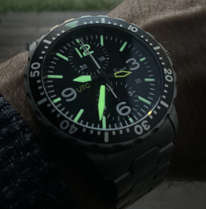 7A17CCE4-A122-4BCB-9B96-0B639F1DAF9C