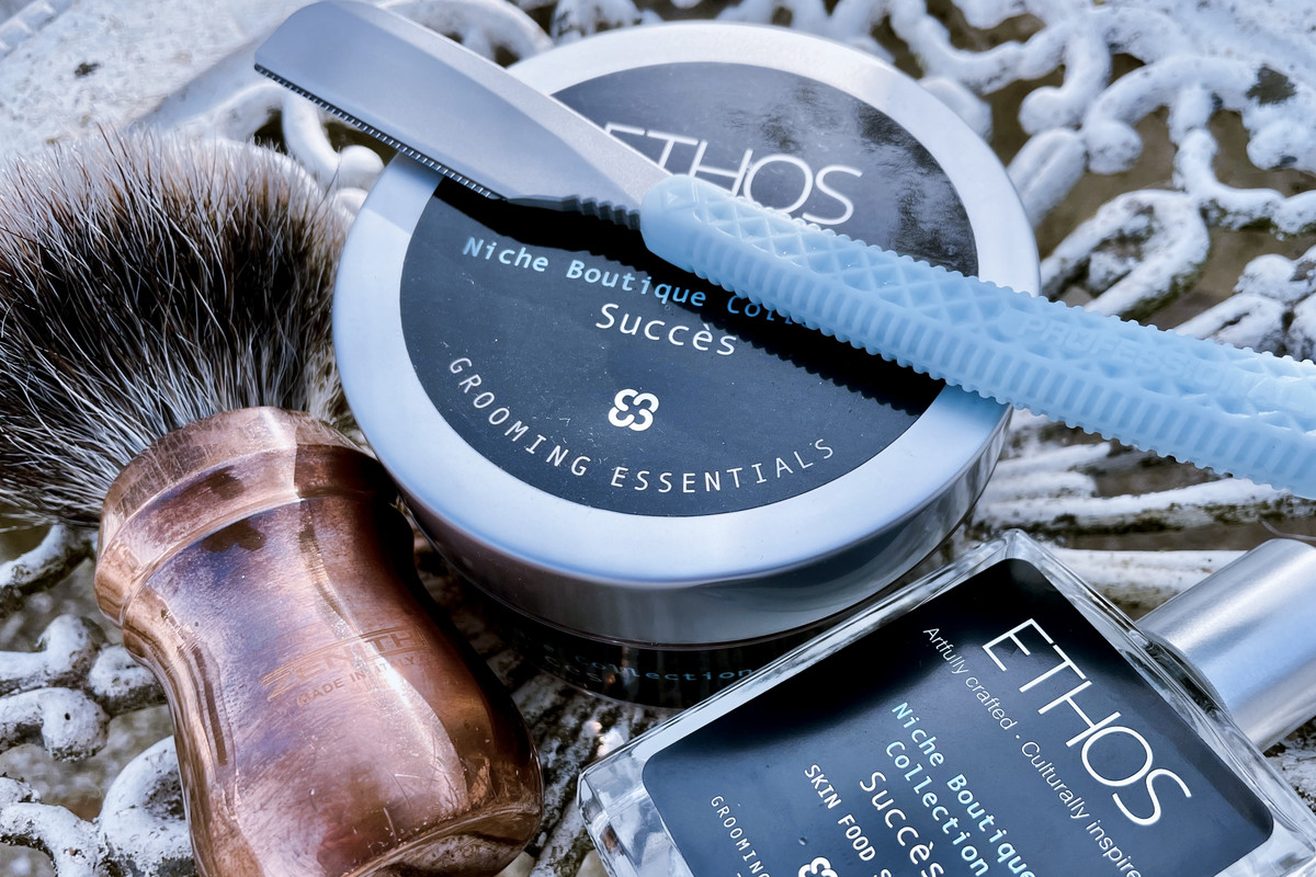 AC0ECC10-B81E-424F-8C0C-7B1A83EB8076