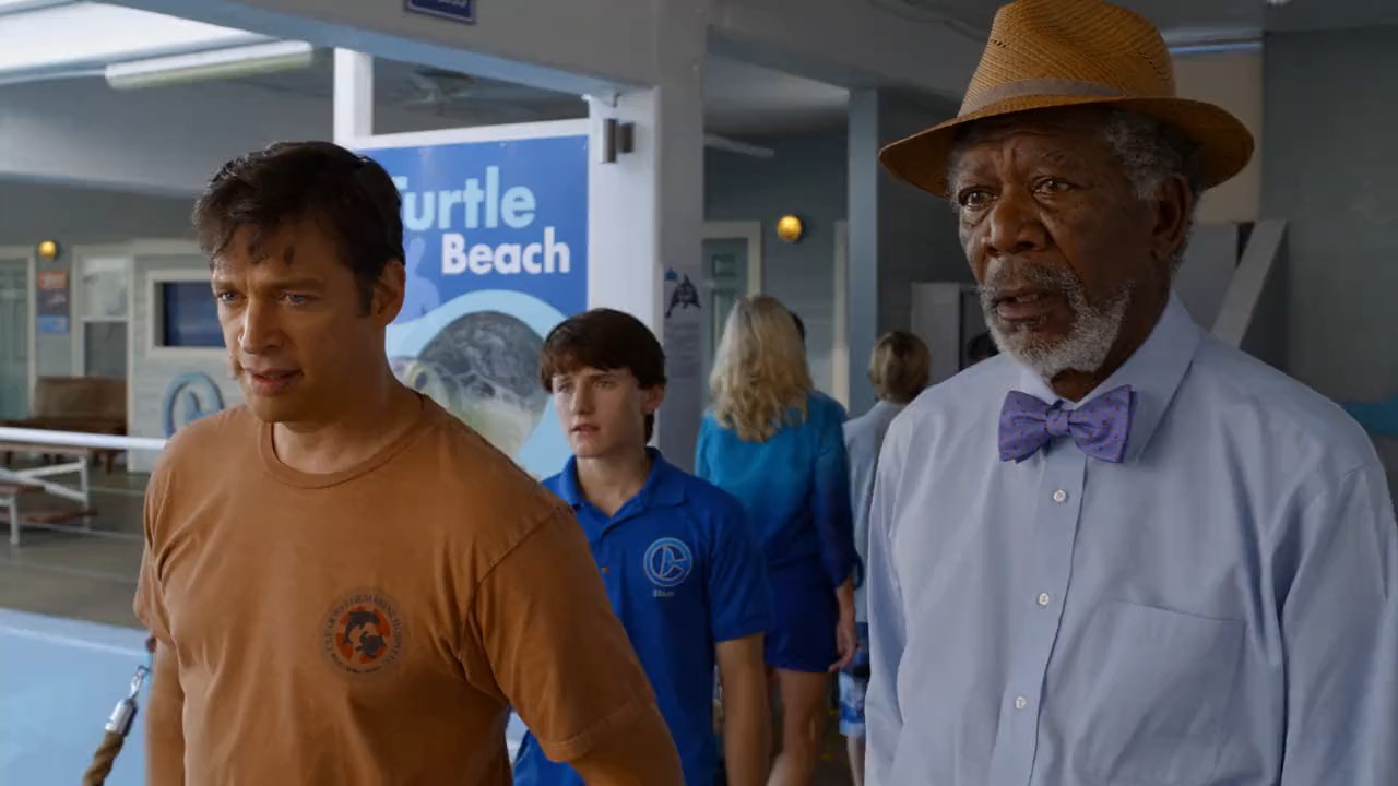 Dolphin Tale 2 2014 BluRay [Tamil + English] 480p, 720p ESub Screenshot
