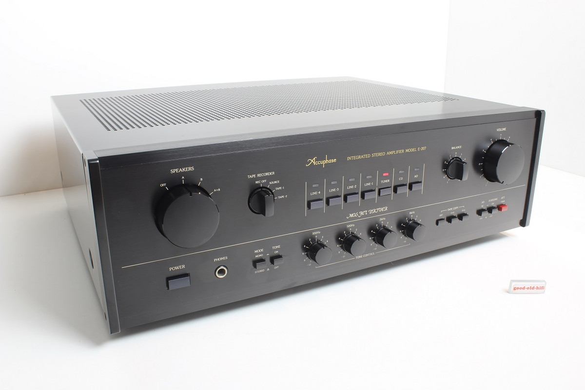 Accuphase E-207B