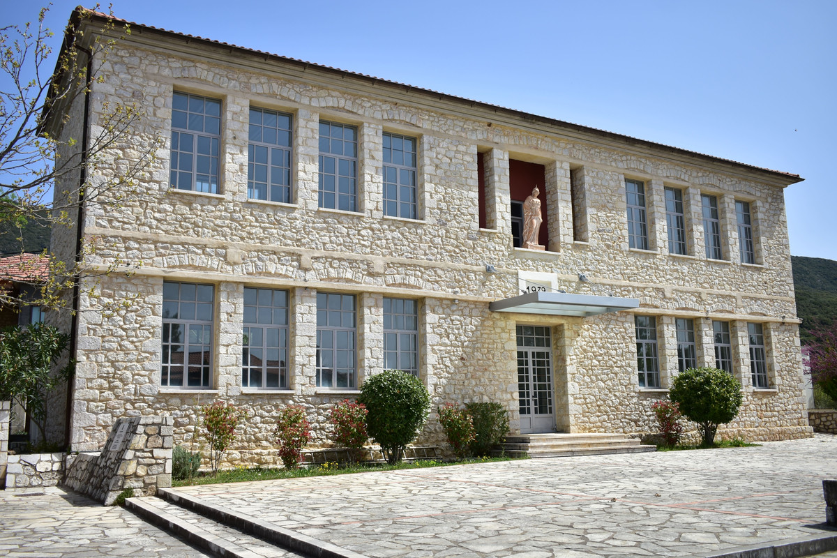 Ελληνικό (5)