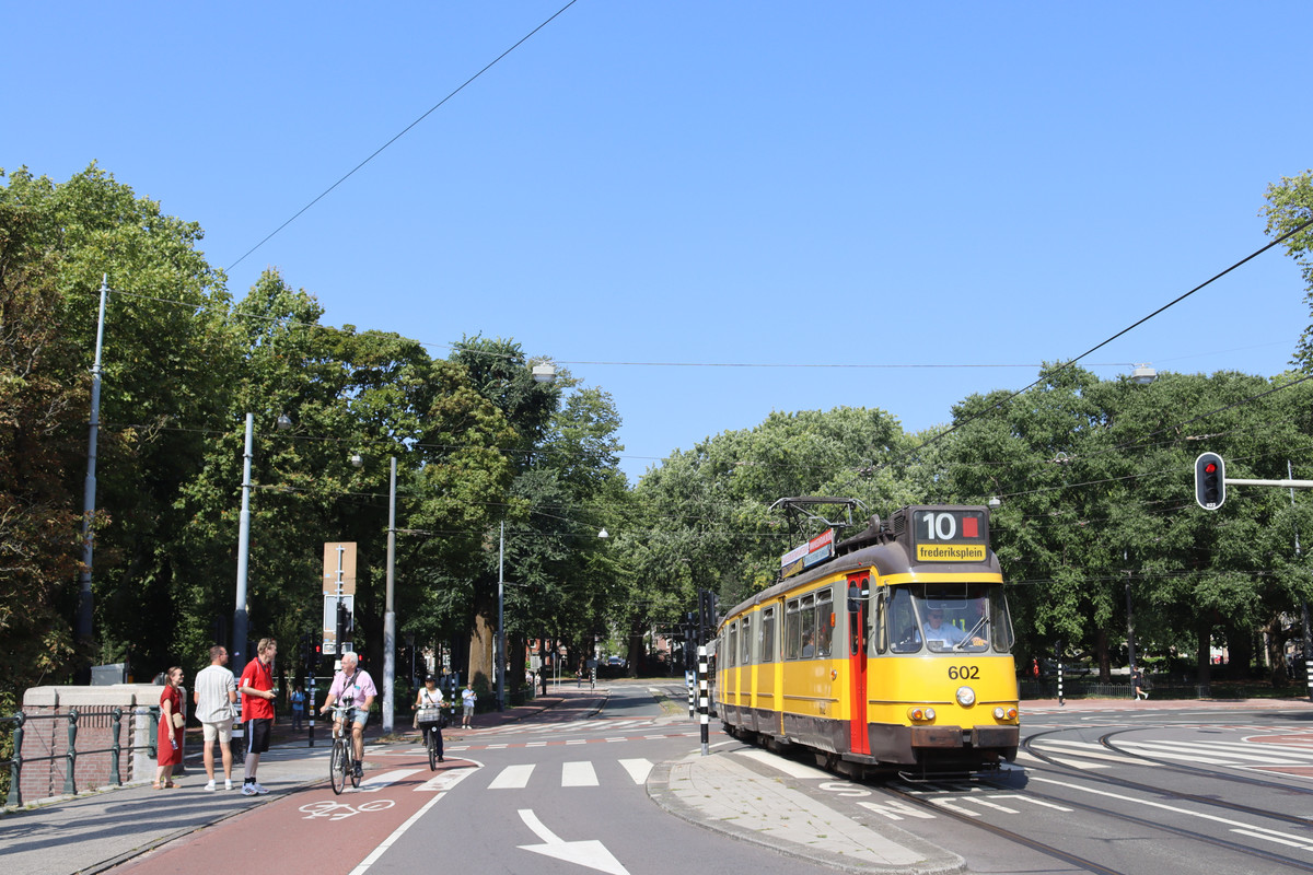 125tram (3)