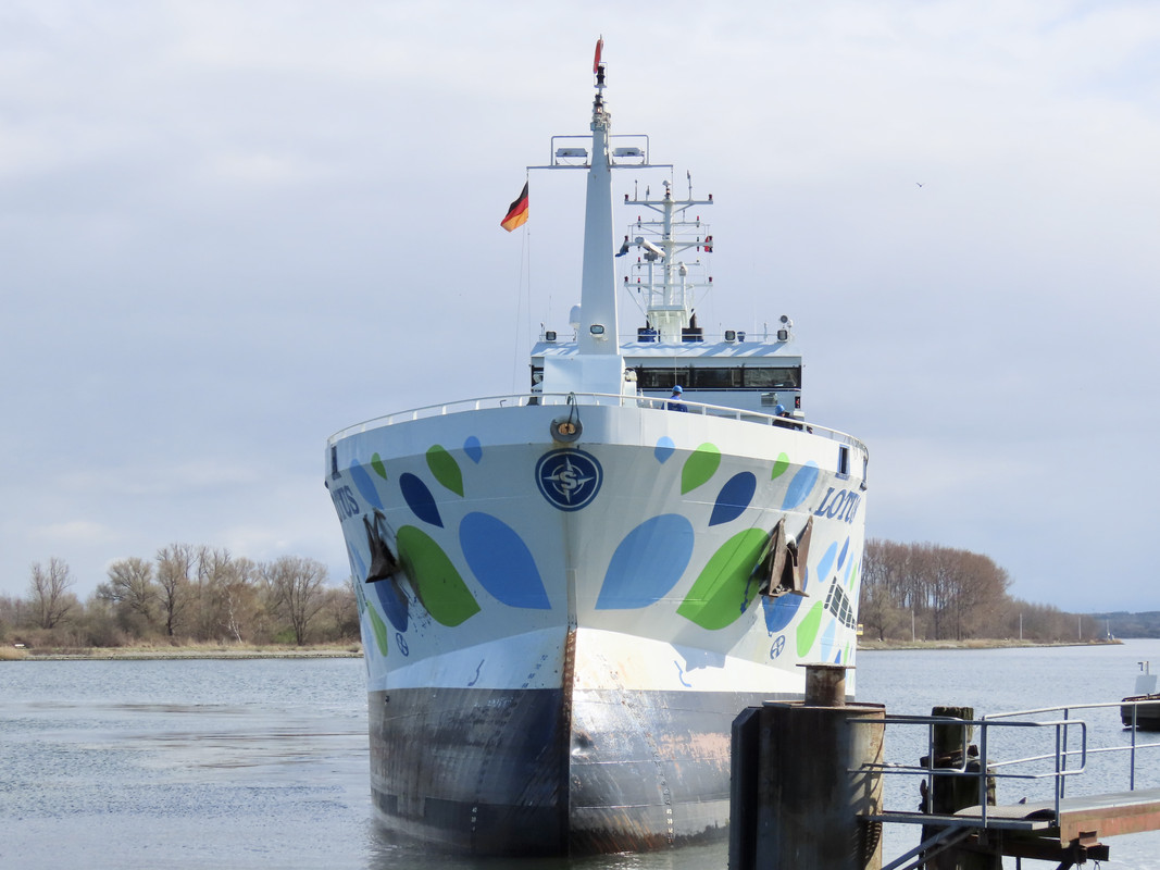 DD958A10-80BB-414E-92F2-D83BC5DC209A