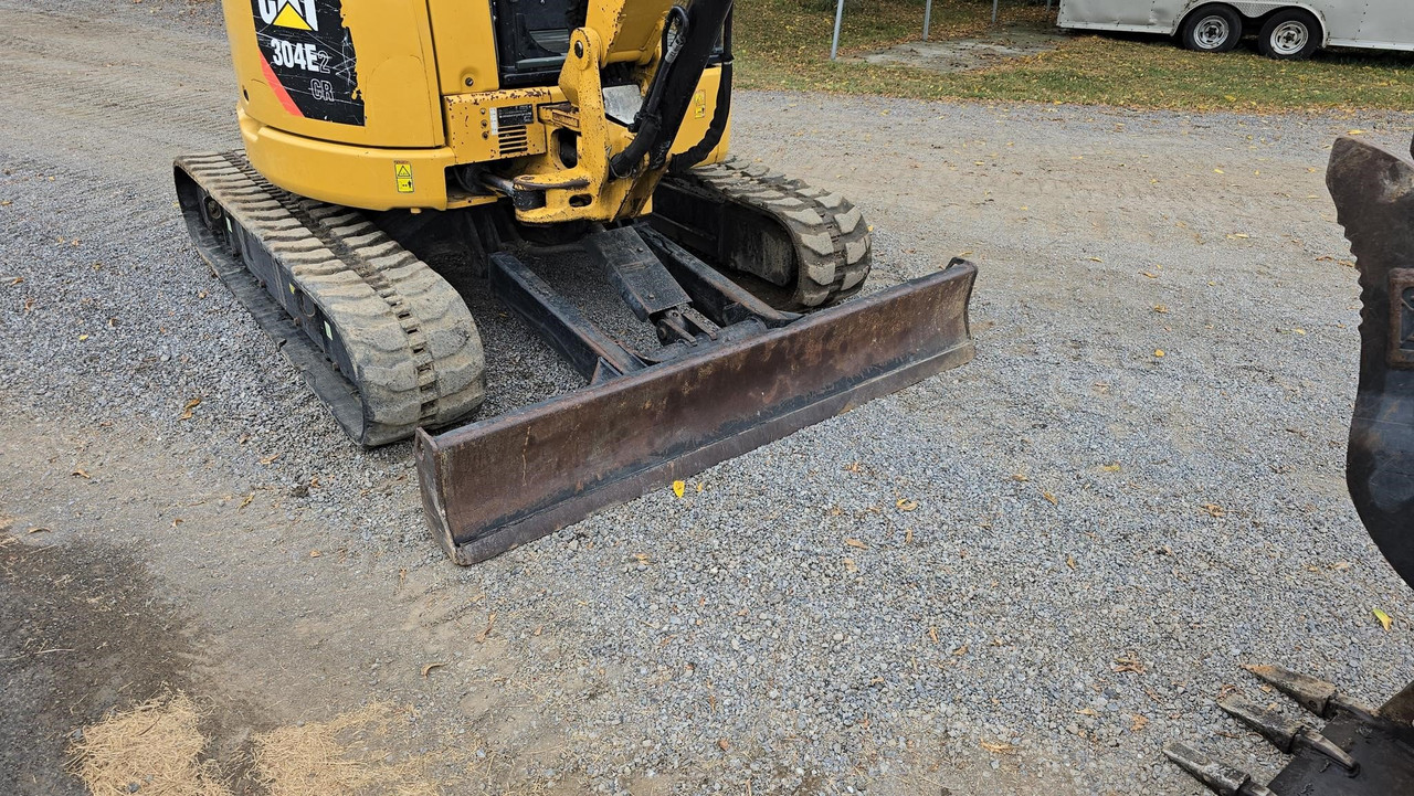 Vehicle thumbnail 25