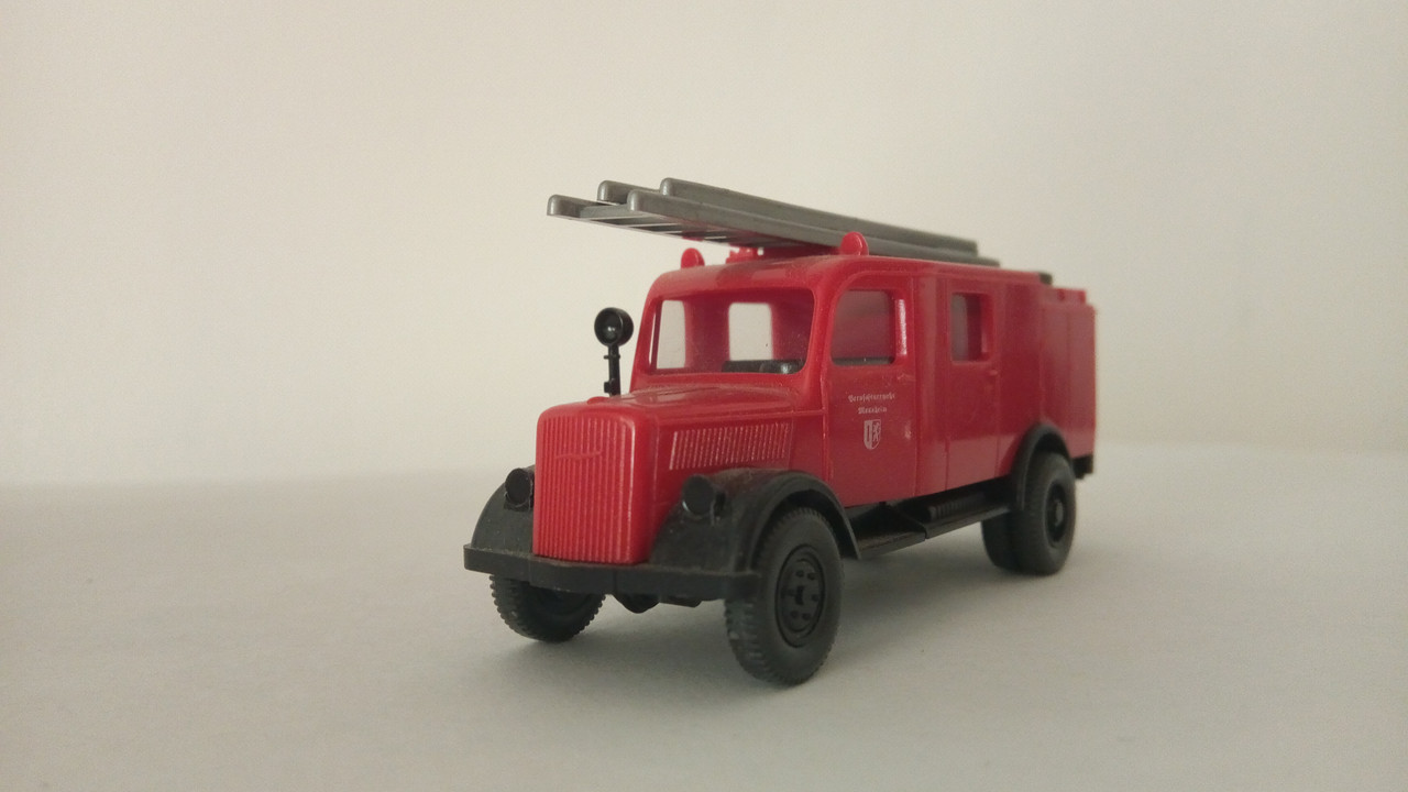 Macht (7973)