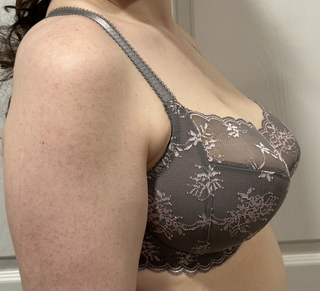 Offbeat side racerback