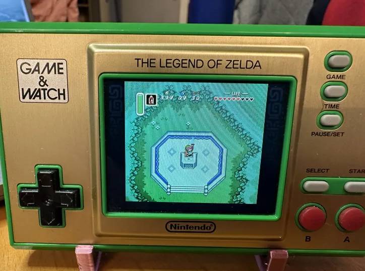 Service modification Game And Watch Zelda3