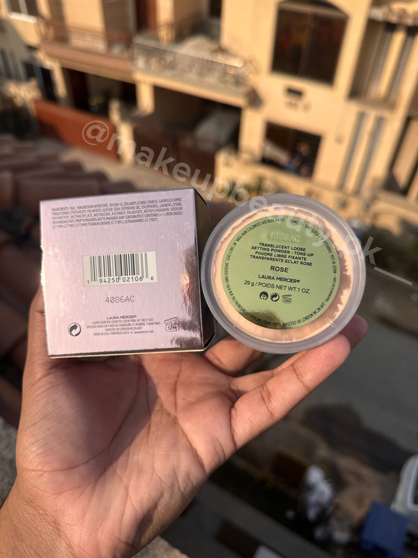 Laura Mercier Translucent Tone Up Loose Powder - image 2