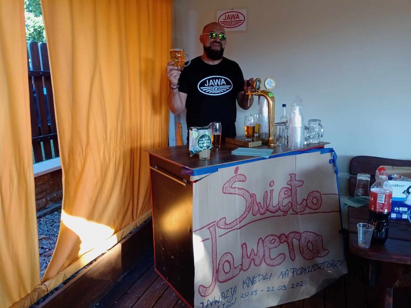 0bb3778c-5a5e-47a6-b198-9ad7bebaf04a