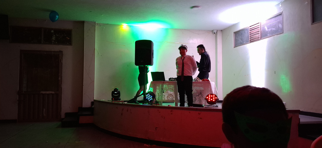 Prom (140)