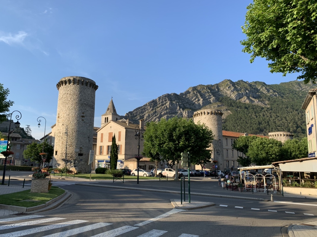 EE486048-1AE4-41C0-BCEE-BDDF0D5B3271